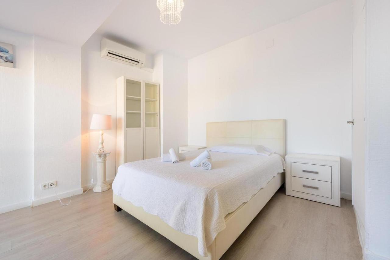 Jacaranda Apartments & Studios Es Cana エクステリア 写真
