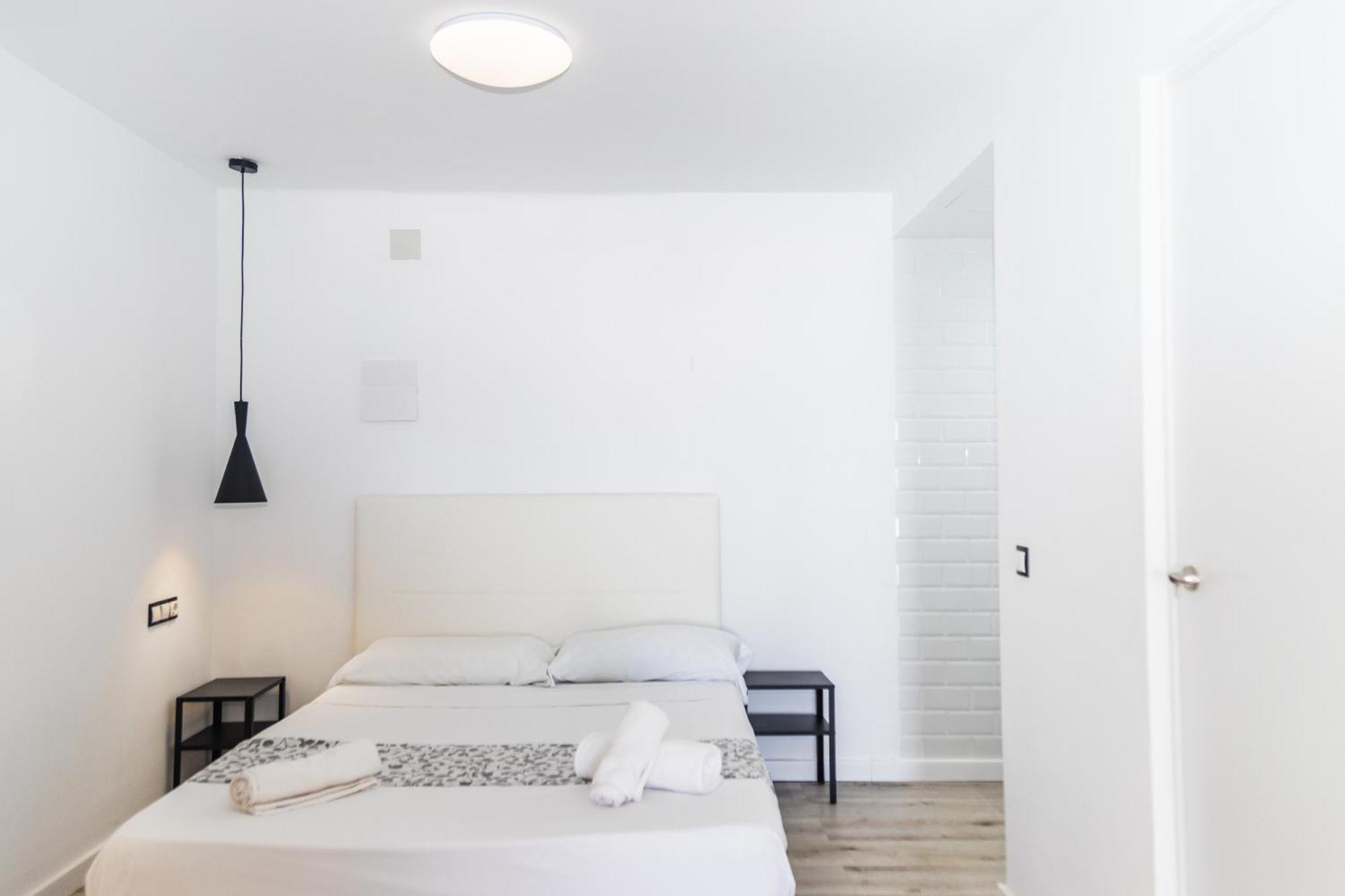 Jacaranda Apartments & Studios Es Cana エクステリア 写真