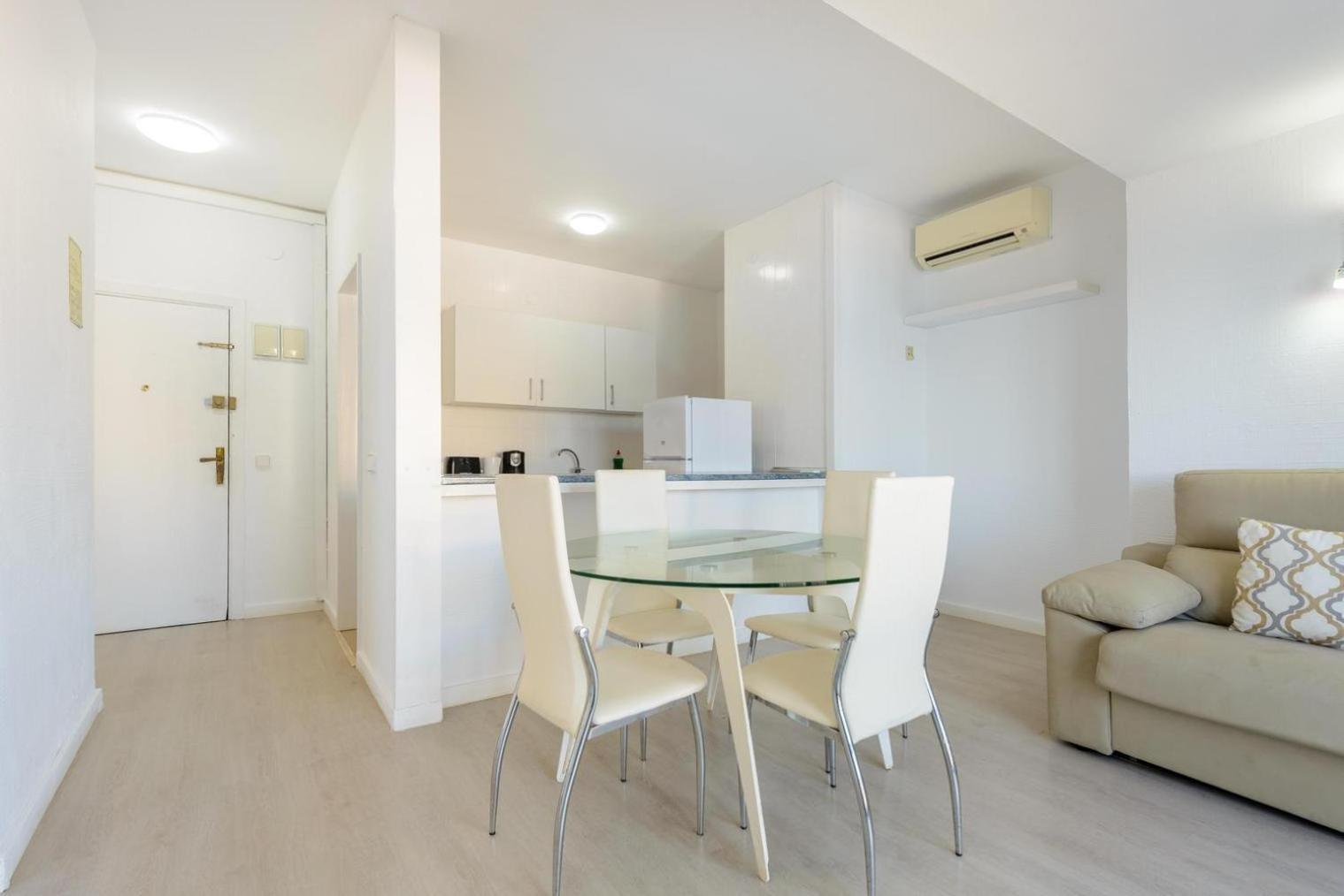 Jacaranda Apartments & Studios Es Cana 部屋 写真