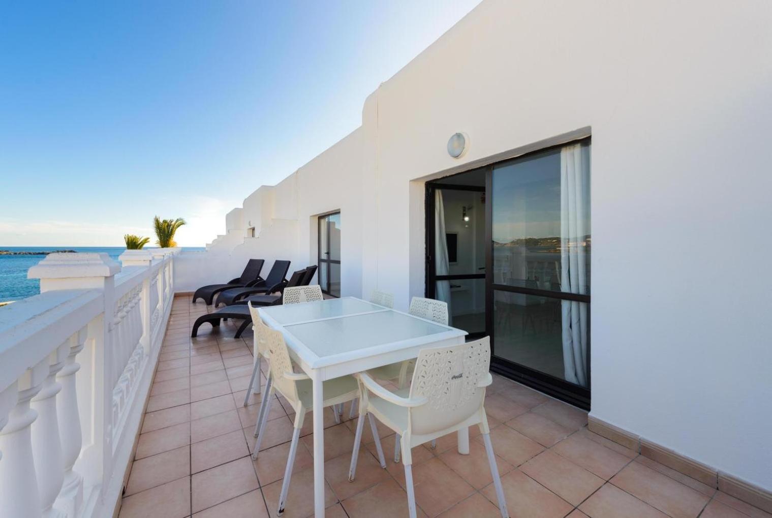 Jacaranda Apartments & Studios Es Cana 部屋 写真
