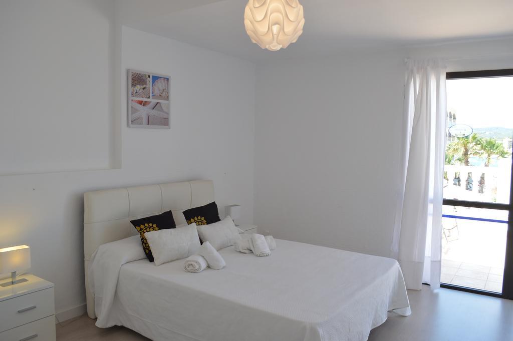 Jacaranda Apartments & Studios Es Cana エクステリア 写真