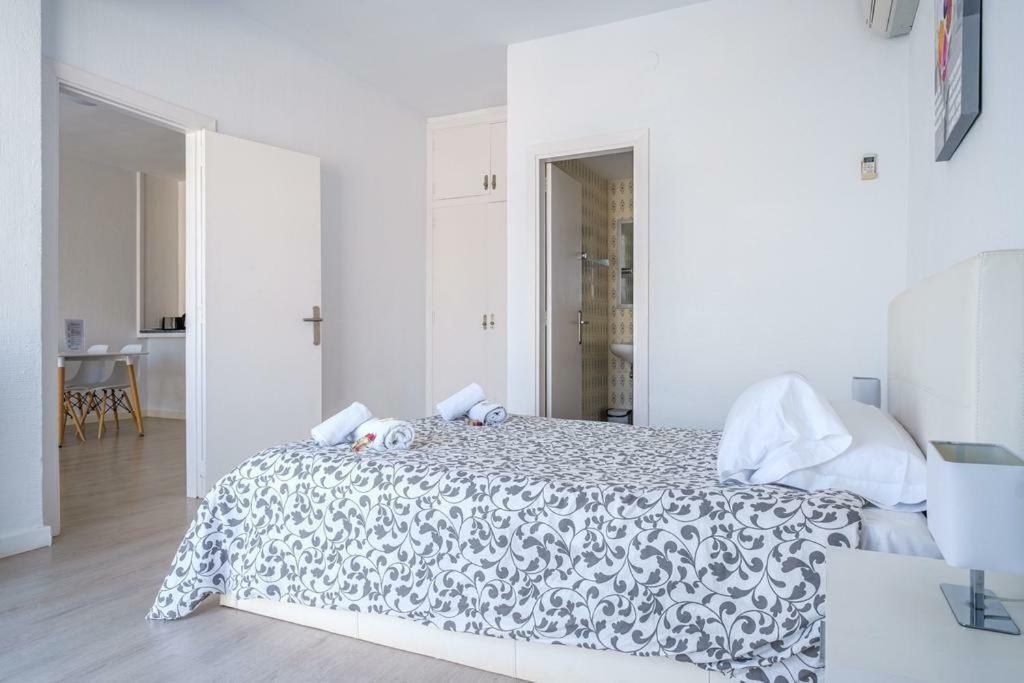 Jacaranda Apartments & Studios Es Cana エクステリア 写真