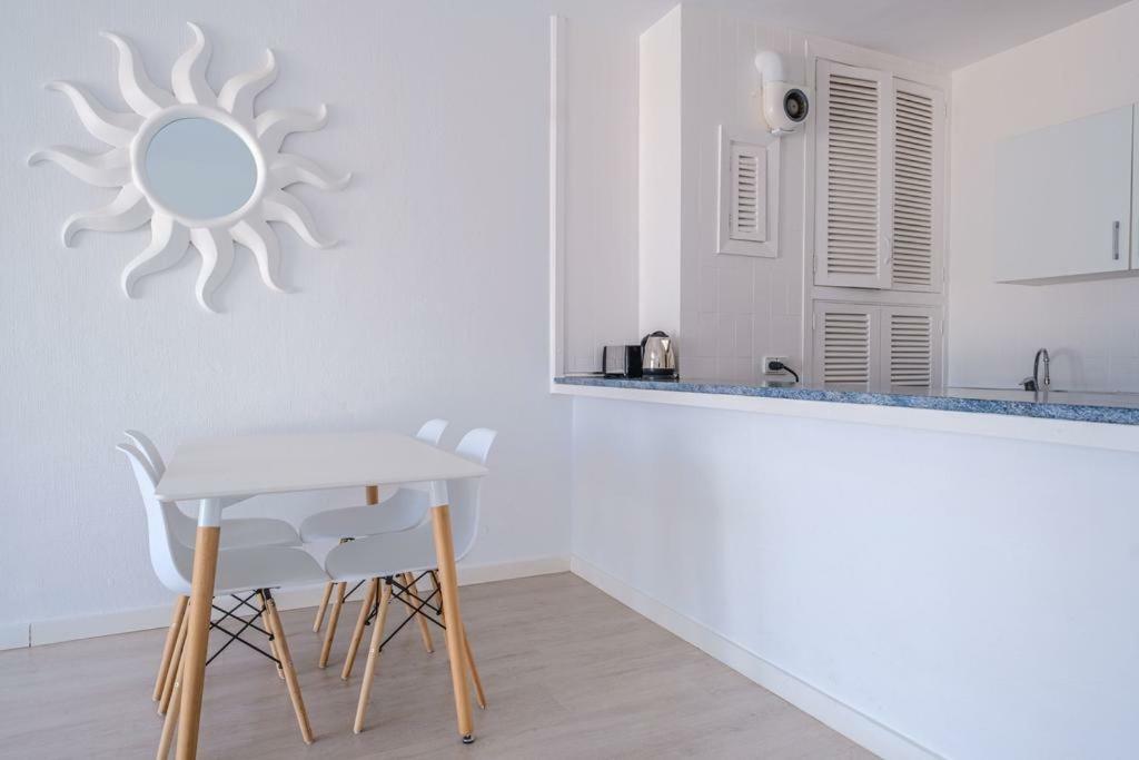 Jacaranda Apartments & Studios Es Cana エクステリア 写真