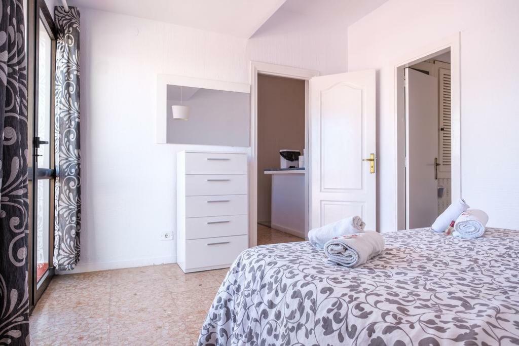 Jacaranda Apartments & Studios Es Cana エクステリア 写真