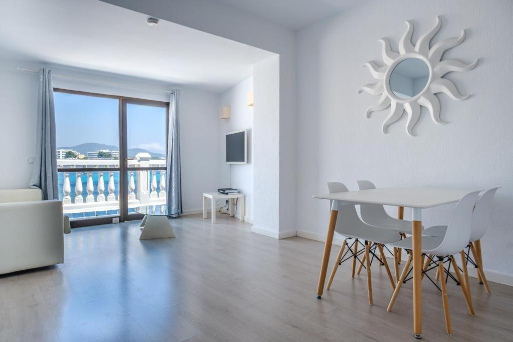 Jacaranda Apartments & Studios Es Cana エクステリア 写真